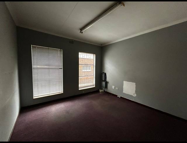 600M² WAREHOUSE TO LET IN WYNBERG